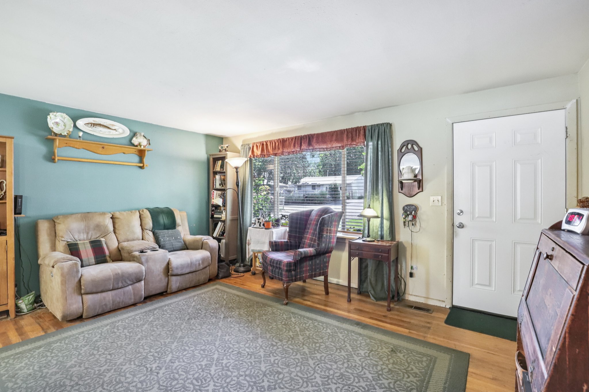 NE Couch Ln-S0807-009.jpg