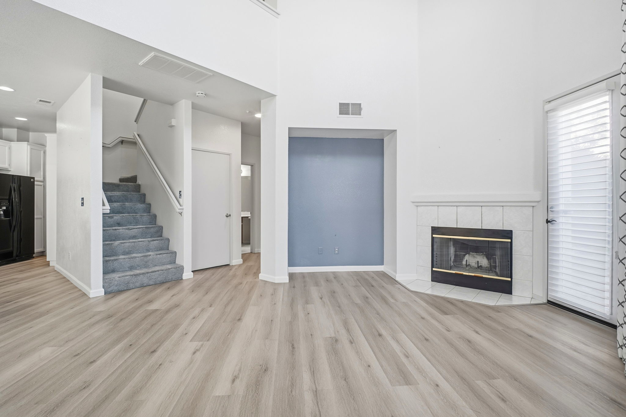 007_F8_1885 Flagstone Dr