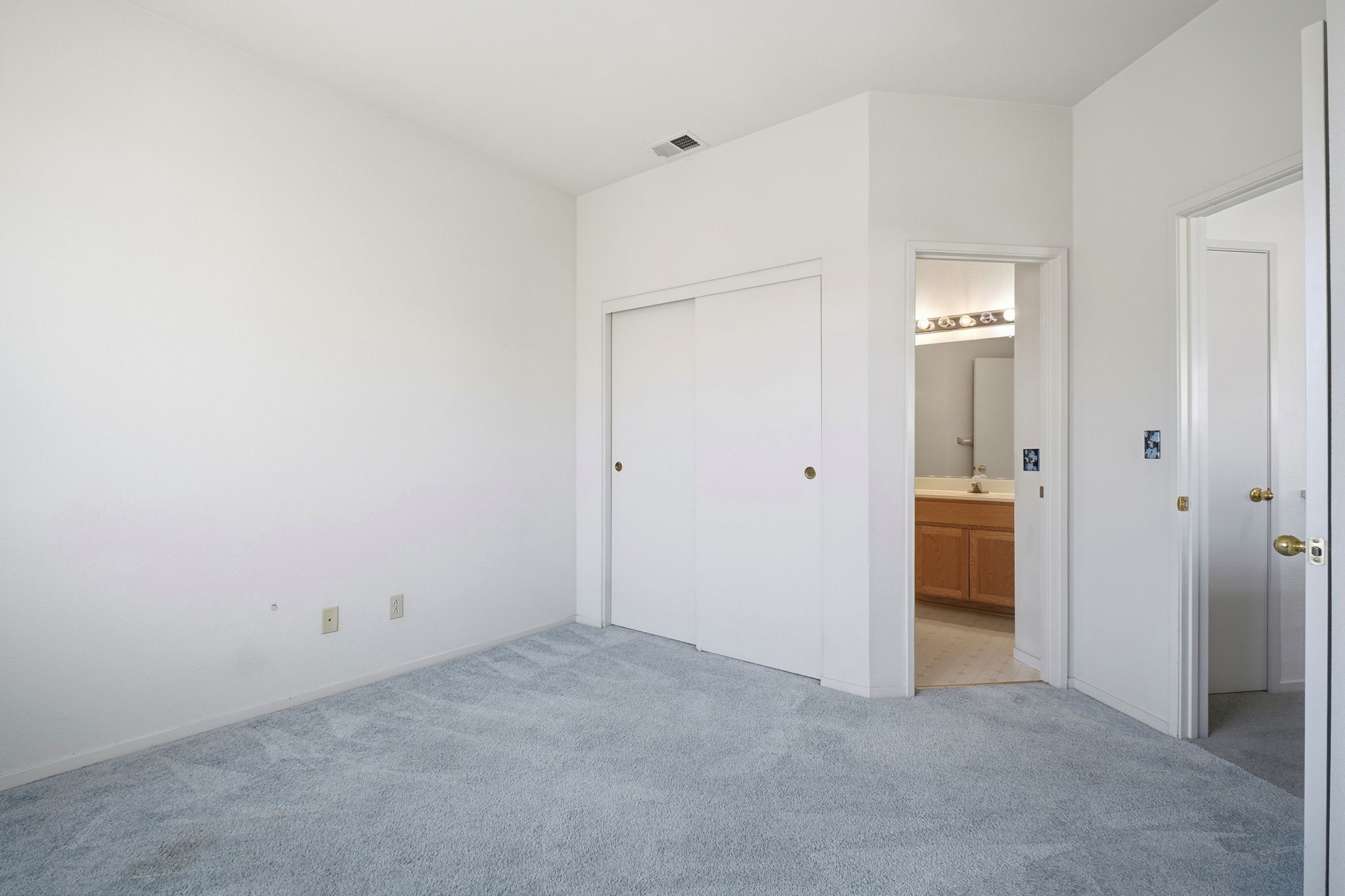 021_F8_1885 Flagstone Dr