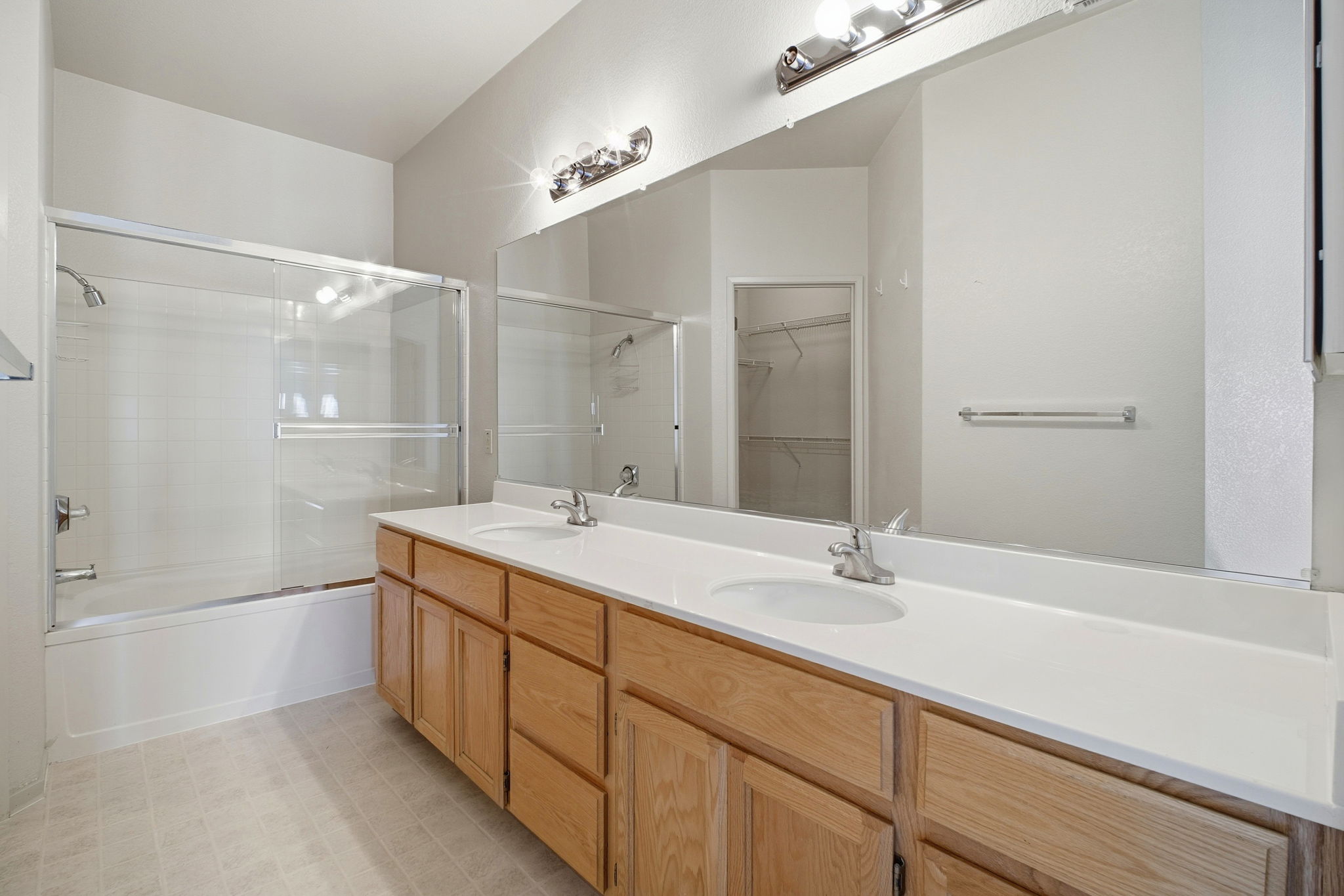 024_F8_1885 Flagstone Dr