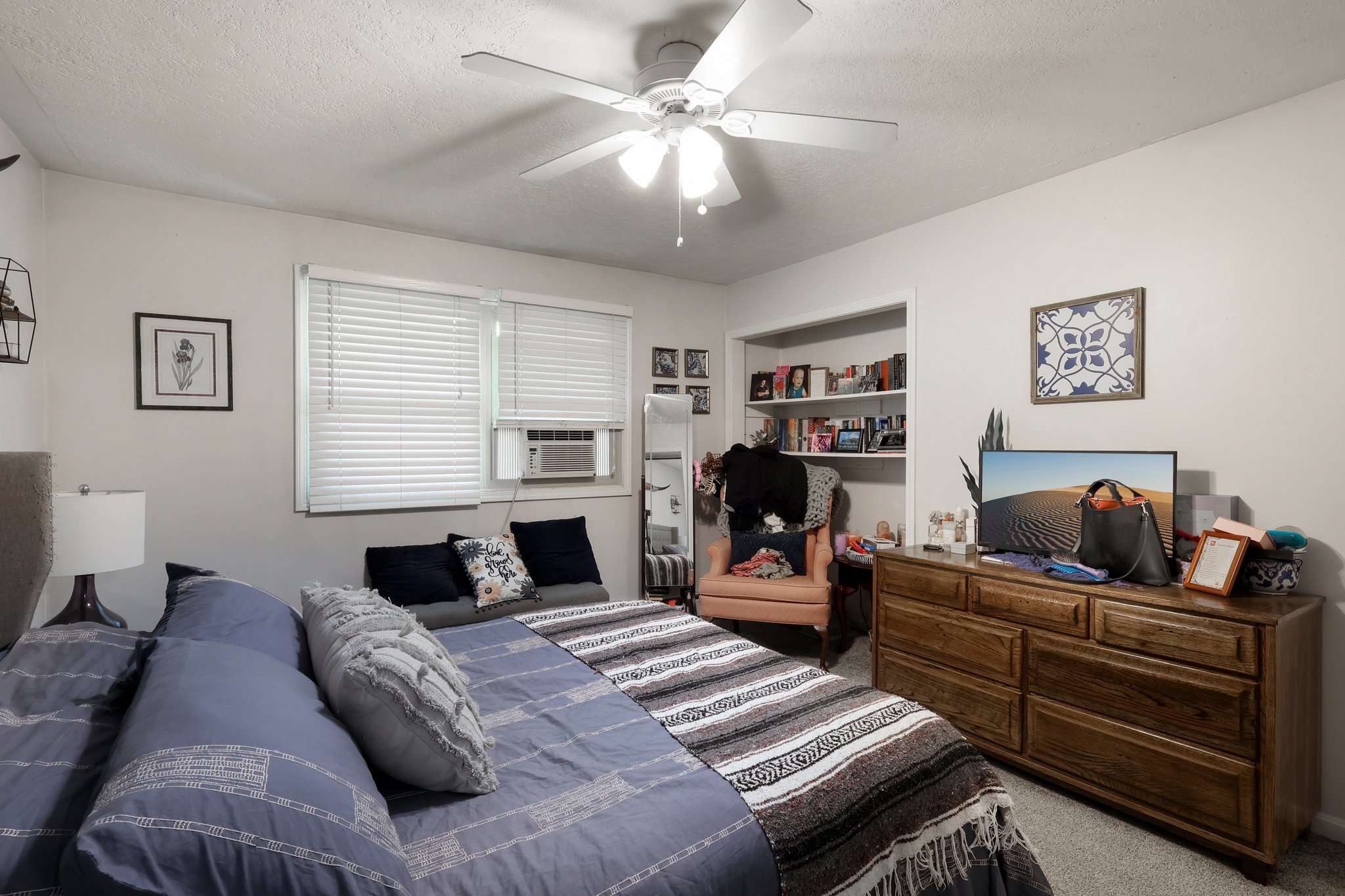 James B Dr-S1604-044.jpg