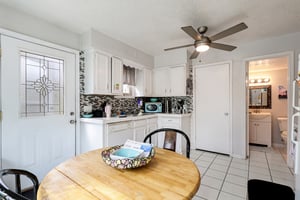 James B Dr-S1604-019.jpg