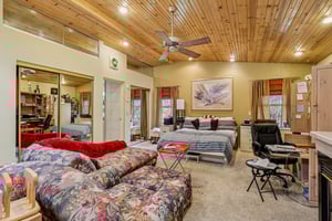 James B Dr-S1604-030.jpg