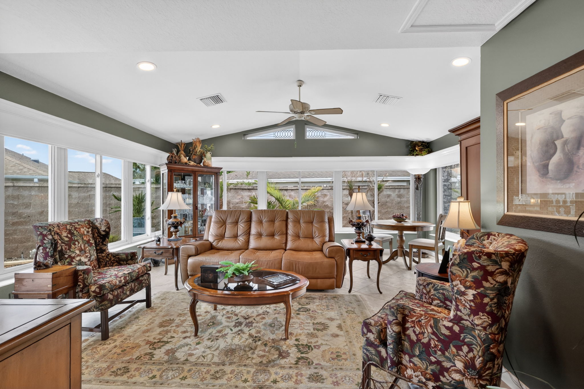 Expansive 19' x 18' Florida Room