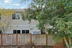 108th Ln-S1804-037.jpg