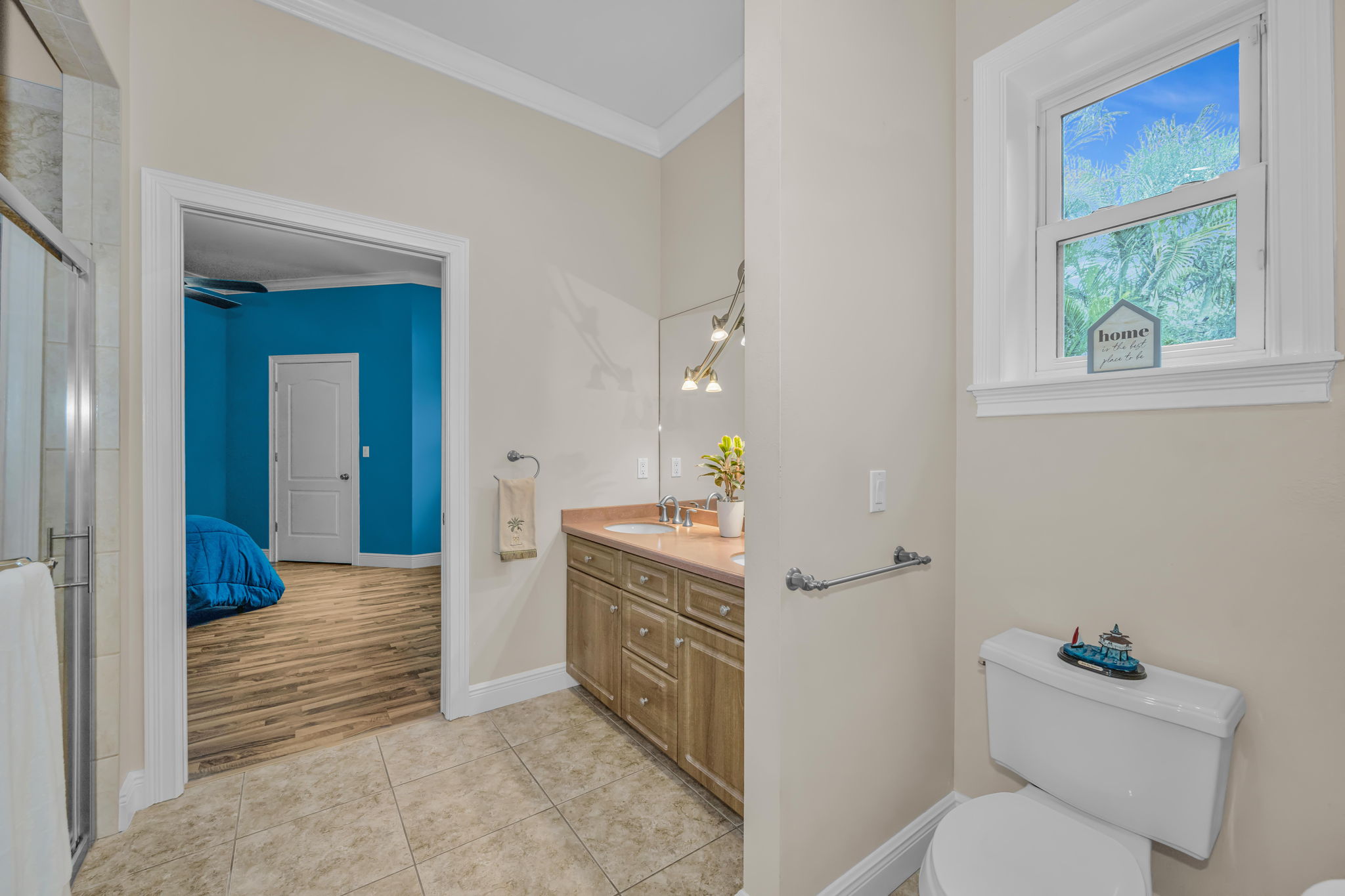 Jack and Jill Bathroom 3b