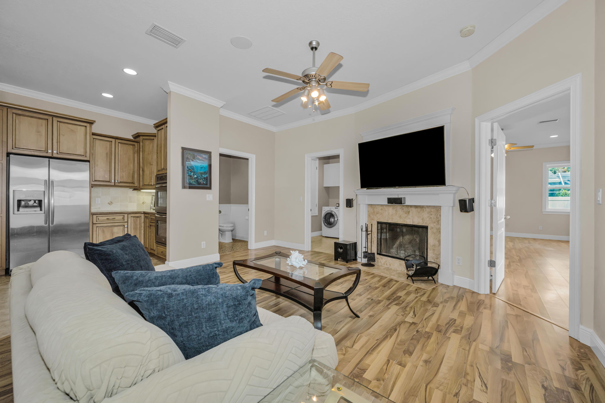 Living Room 4