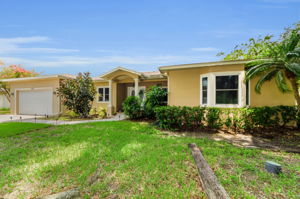 Front Exterior22