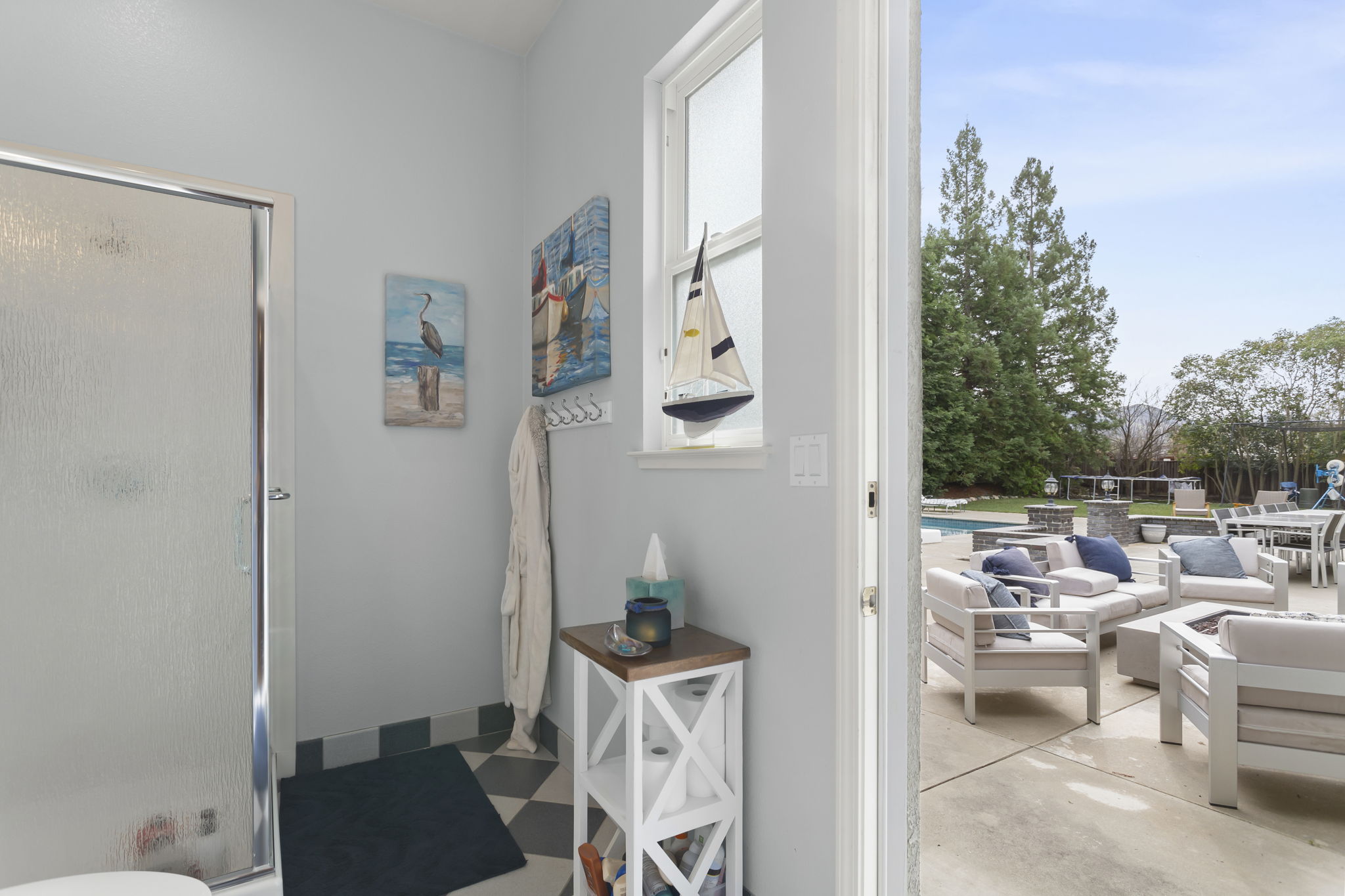 Hall bathroom #5 conveniently opens to backyard, pool & spa, perfect for guests