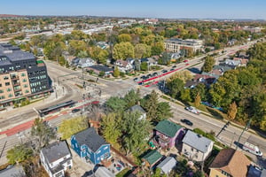 E Washington Ave-S2210-048.jpg