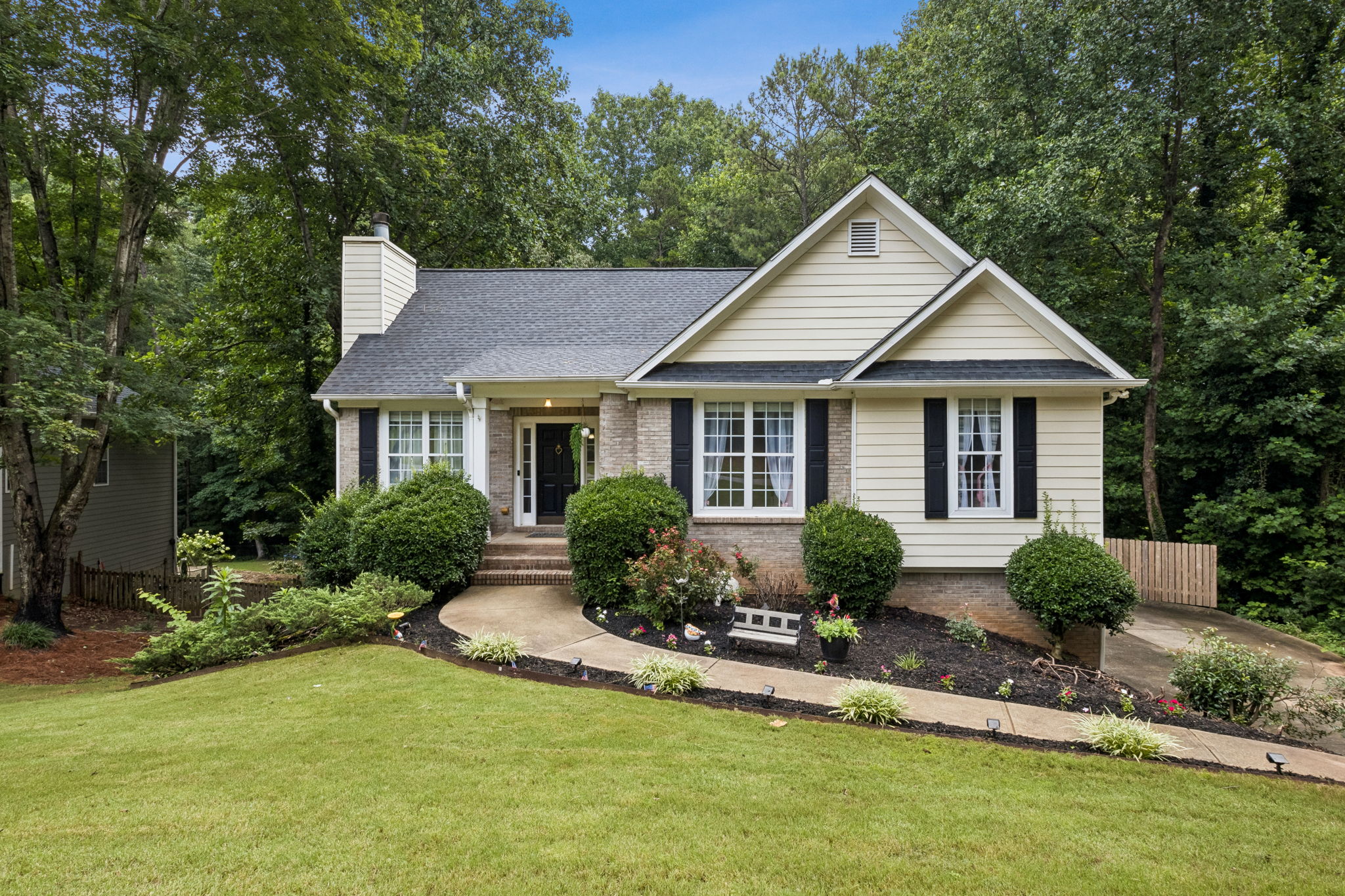 Welcome to 1889 Gray Gables Way