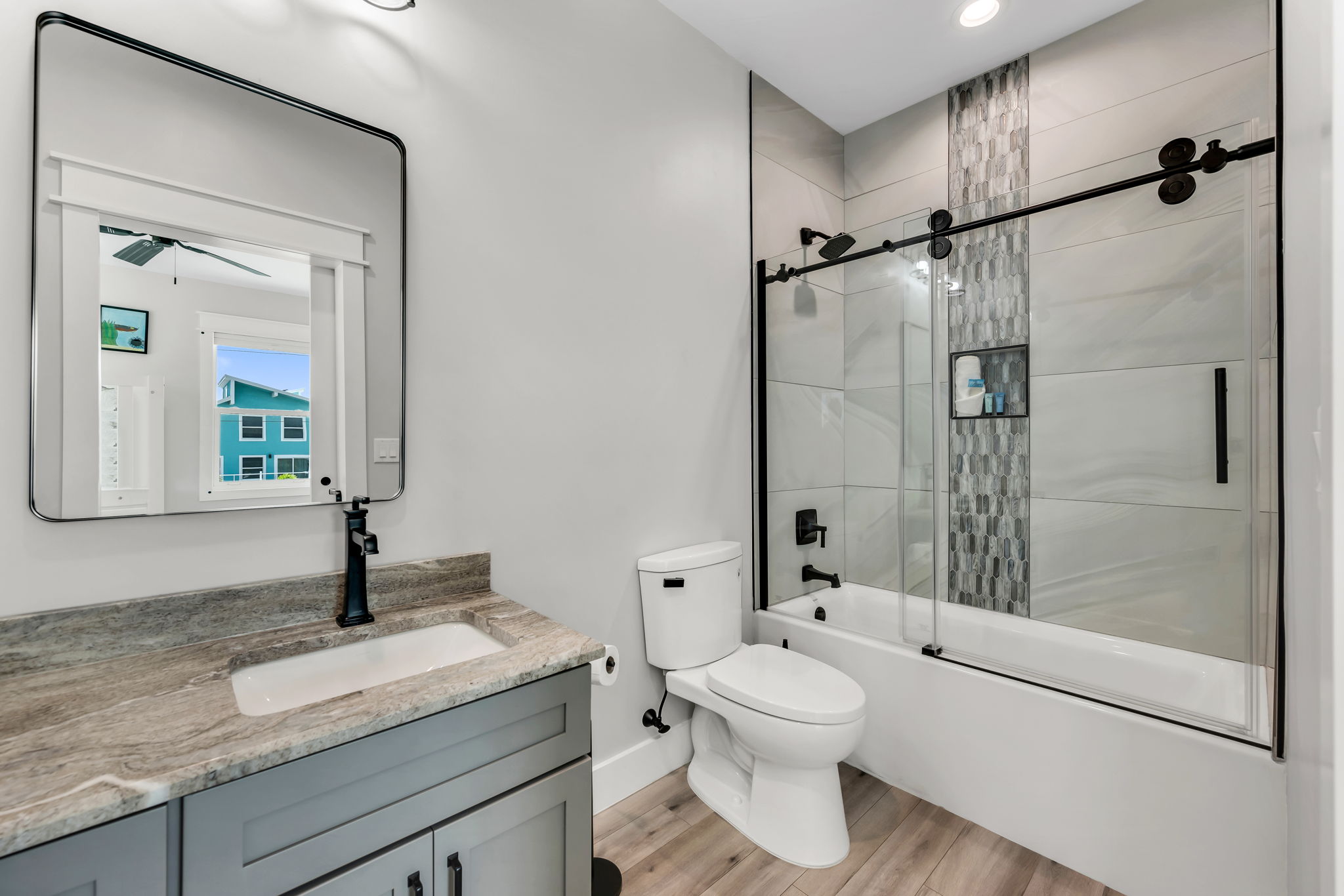 Guest Bathroom 2