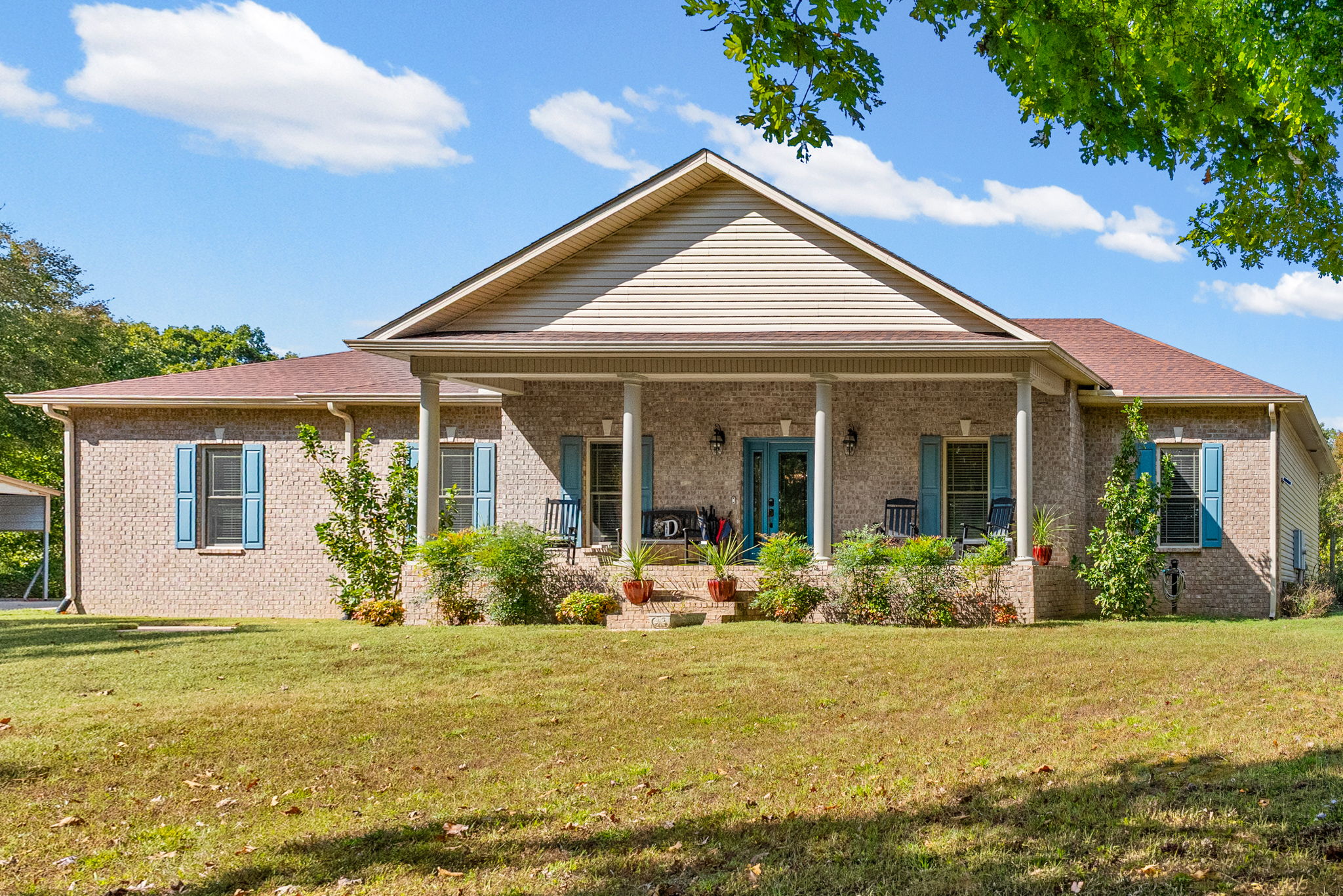  Photo 8
