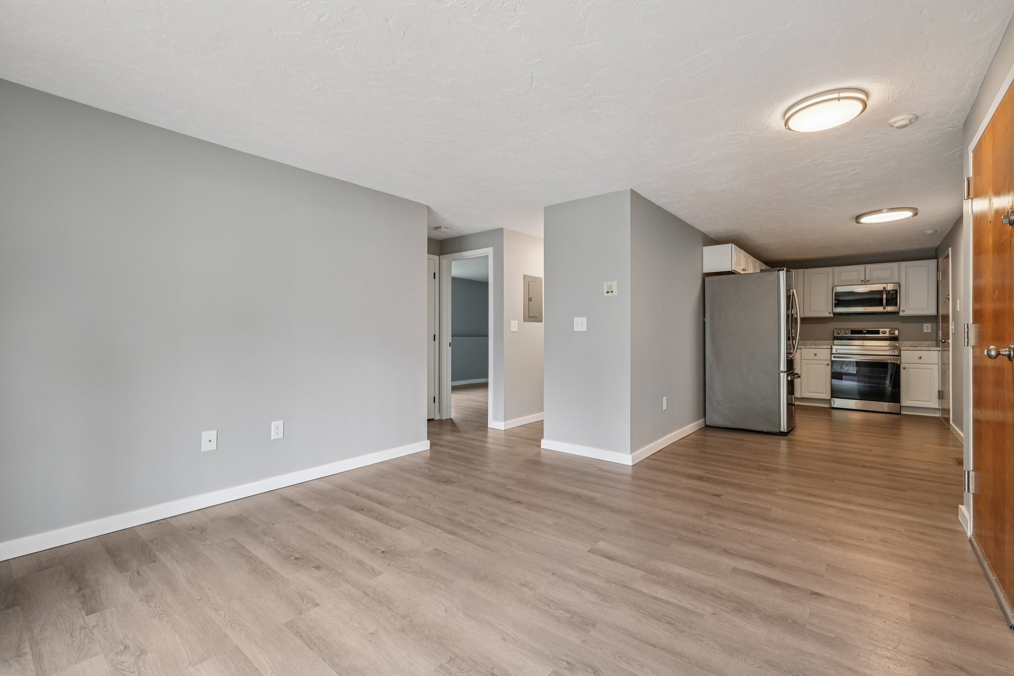Littleton Rd 32-S0207-007.jpg
