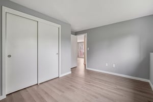 Littleton Rd 32-S0207-004.jpg