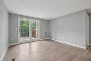 Littleton Rd 32-S0207-006.jpg