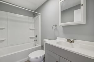 Littleton Rd 32-S0207-019.jpg