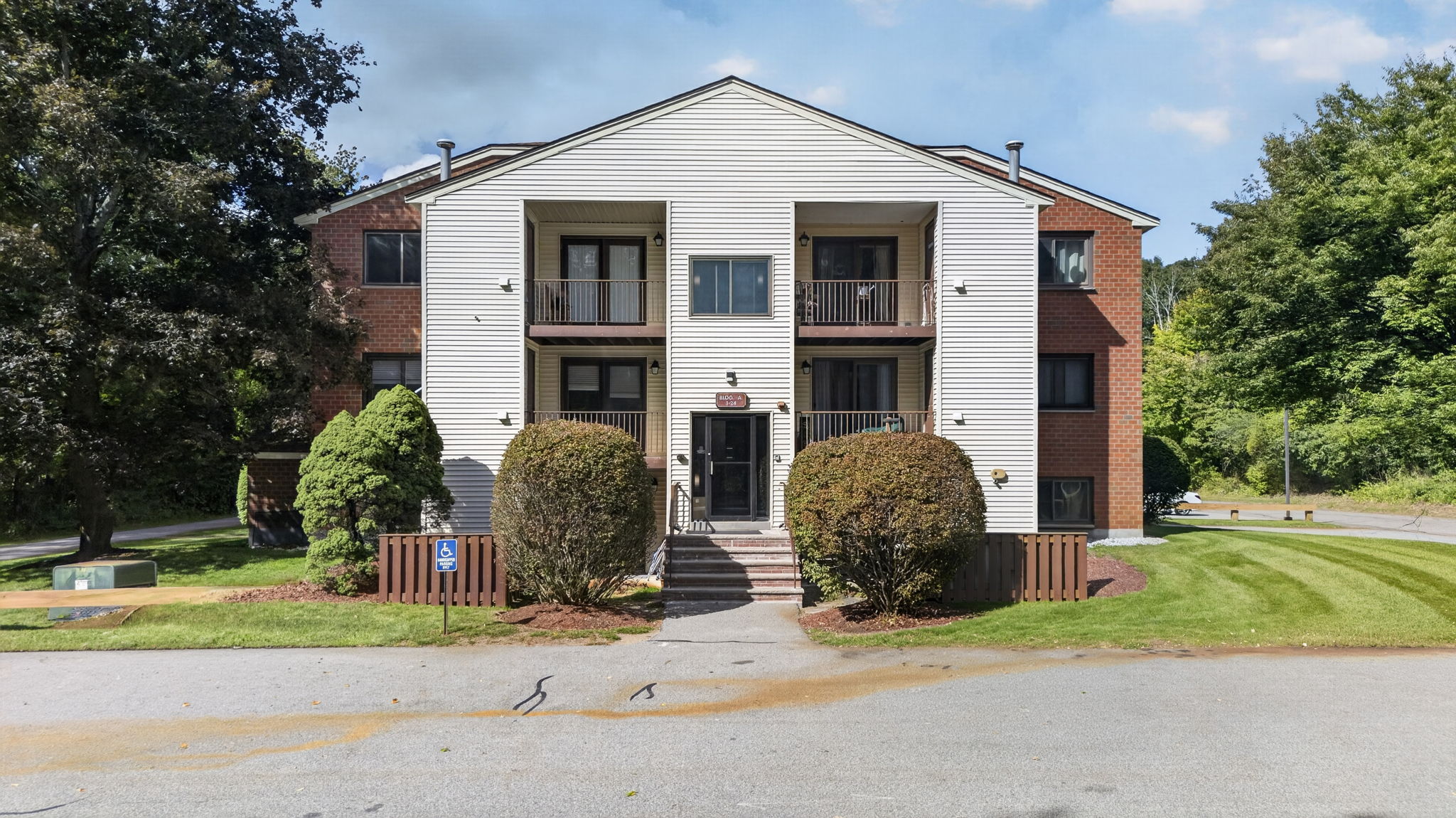189 Littleton Rd unit 15, Chelmsford, MA 01824, USA Photo 1