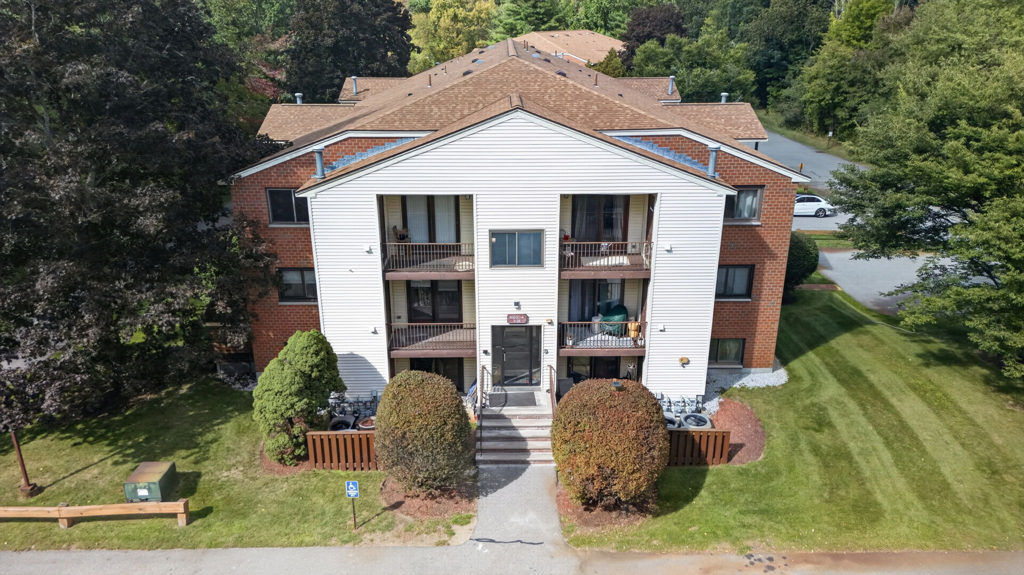 189 Littleton Rd unit 15, Chelmsford, MA 01824, USA Photo 2