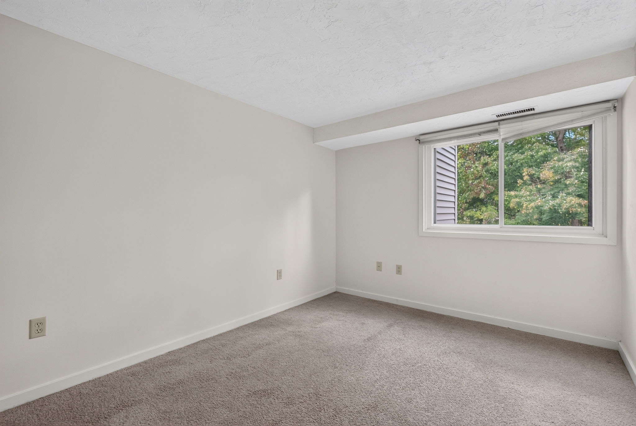 189 Littleton Rd unit 15, Chelmsford, MA 01824, USA Photo 20