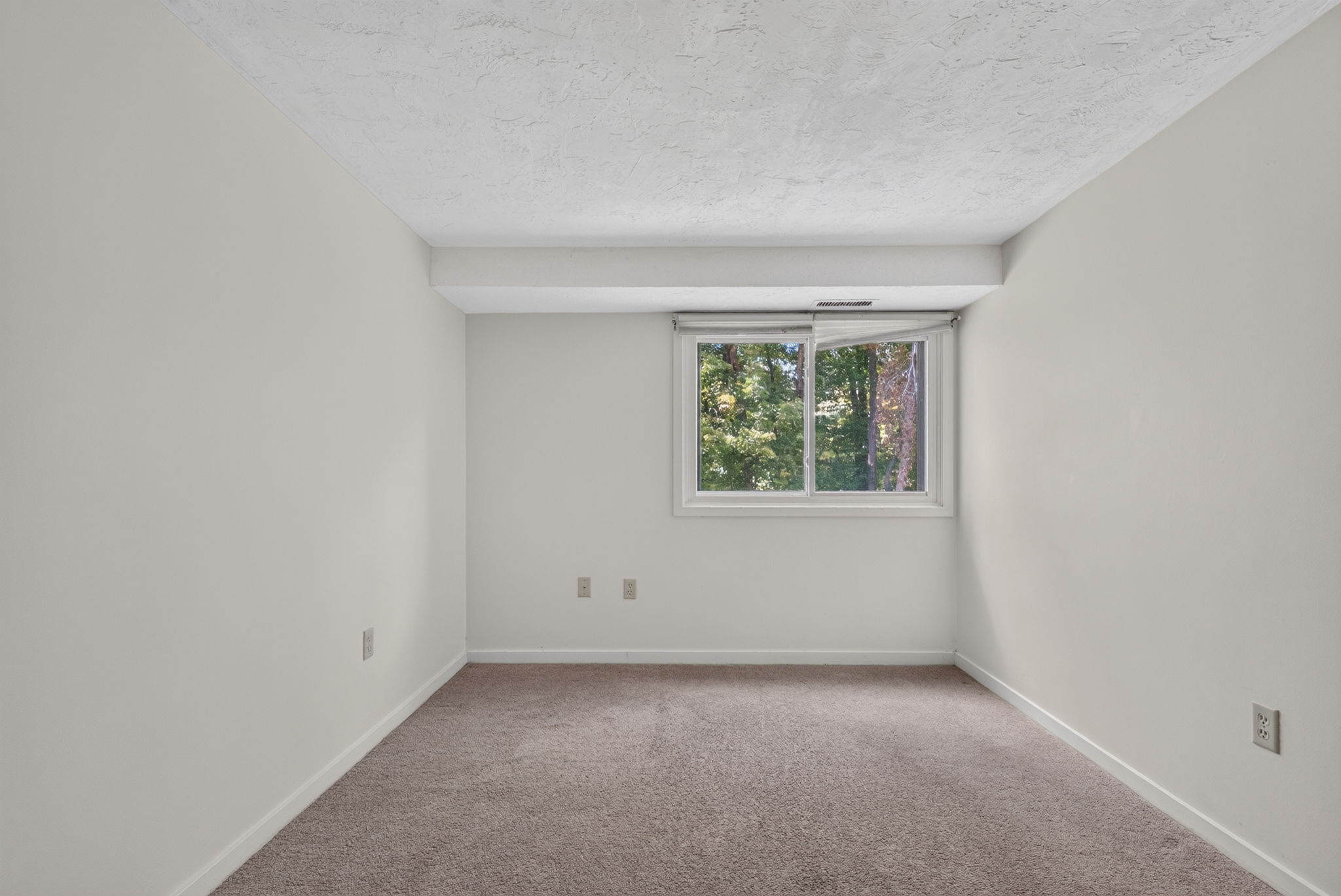 189 Littleton Rd unit 15, Chelmsford, MA 01824, USA Photo 21