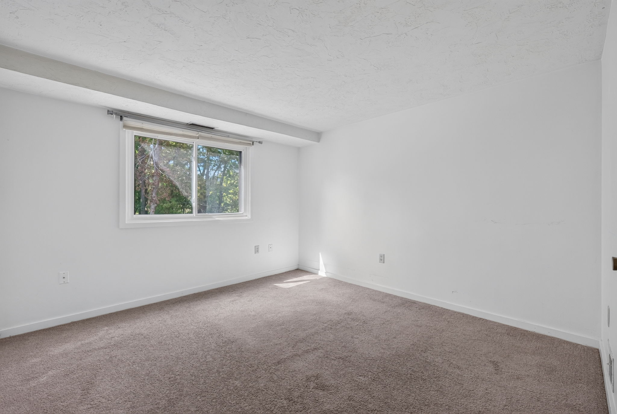 189 Littleton Rd unit 15, Chelmsford, MA 01824, USA Photo 22