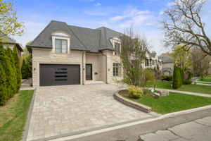 189 Old Yonge St, Toronto ON — real estate photography by Amazing Photo Video