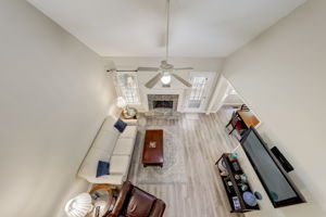 Valleyside Dr-027