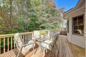 Valleyside Dr-040