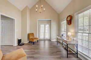 Valleyside Dr-008