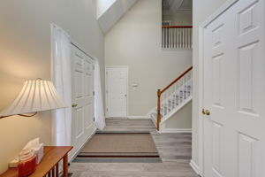 Valleyside Dr-006