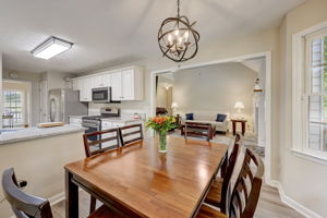 Valleyside Dr-014