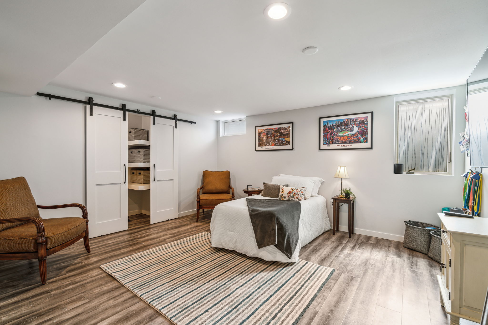 22_Interior