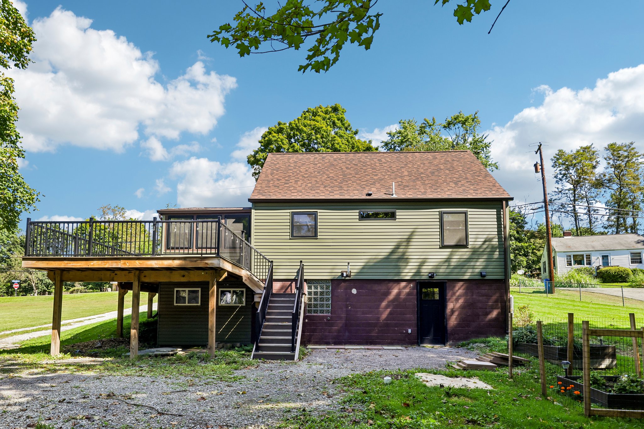 Mickanin Rd-S0809-064.jpg