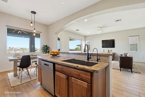 012_ListerPros virtually staged.jpeg