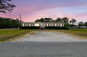 18906 Merrich Rd. Orlando, FL 32820