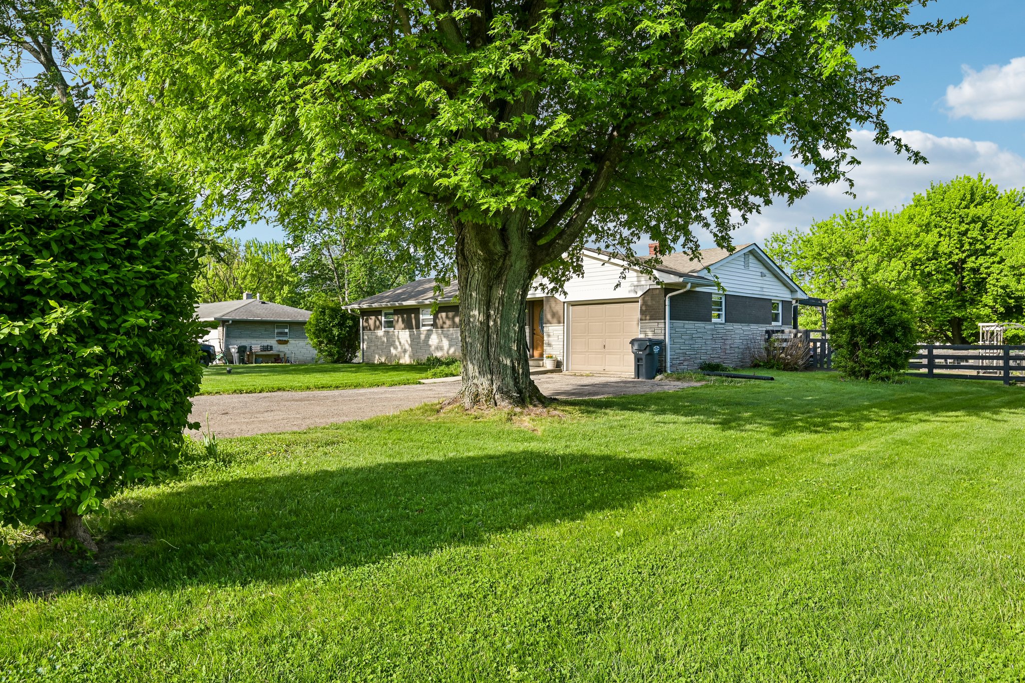 Averitt Rd-S2304-002.jpg