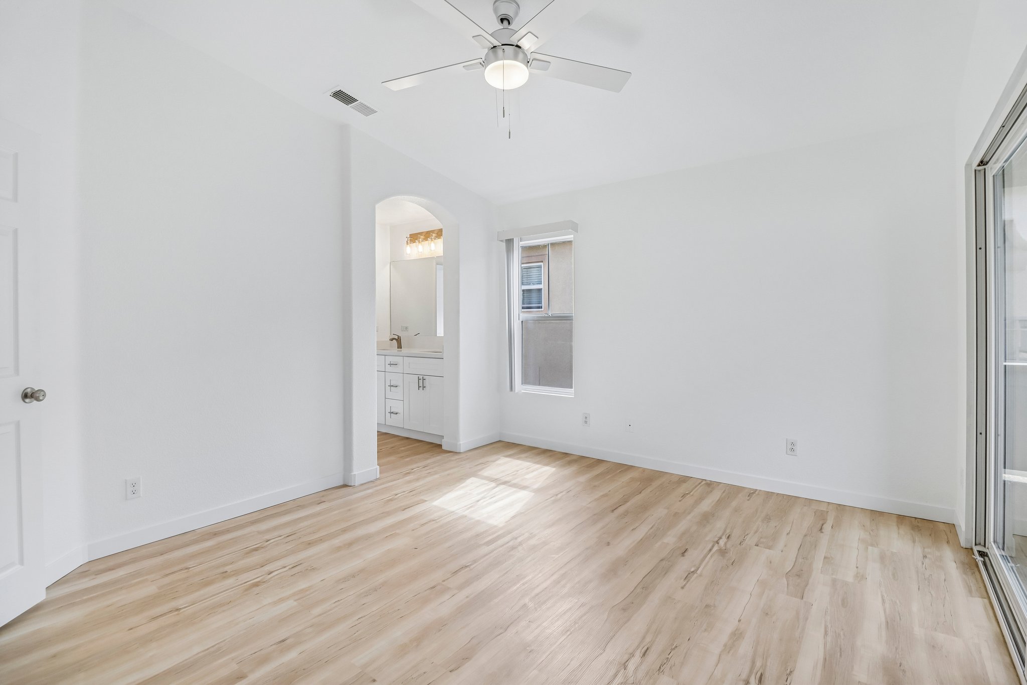 Miner Creek Ln unit 1-S1905-026.jpg