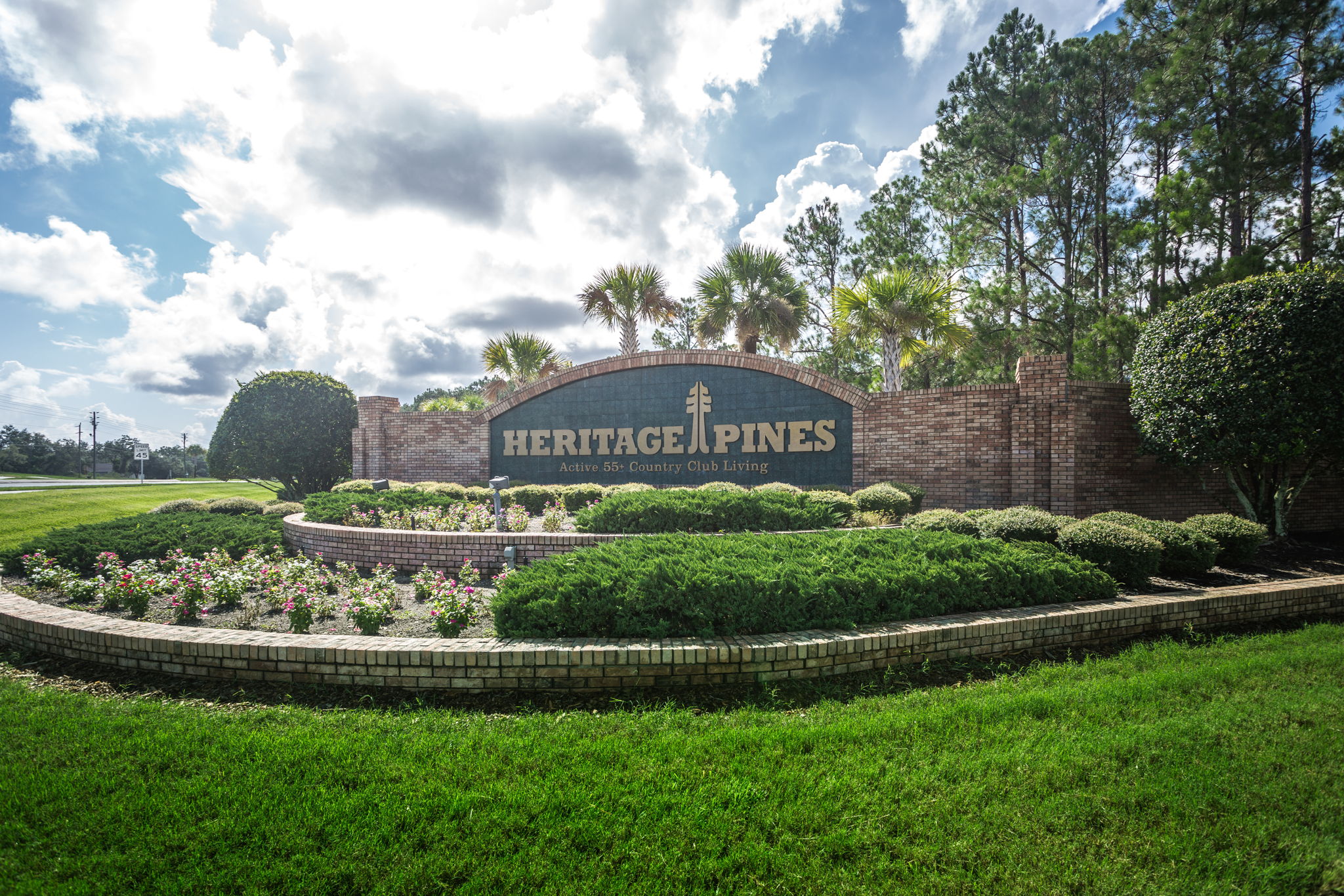 Heritage Pines entrance