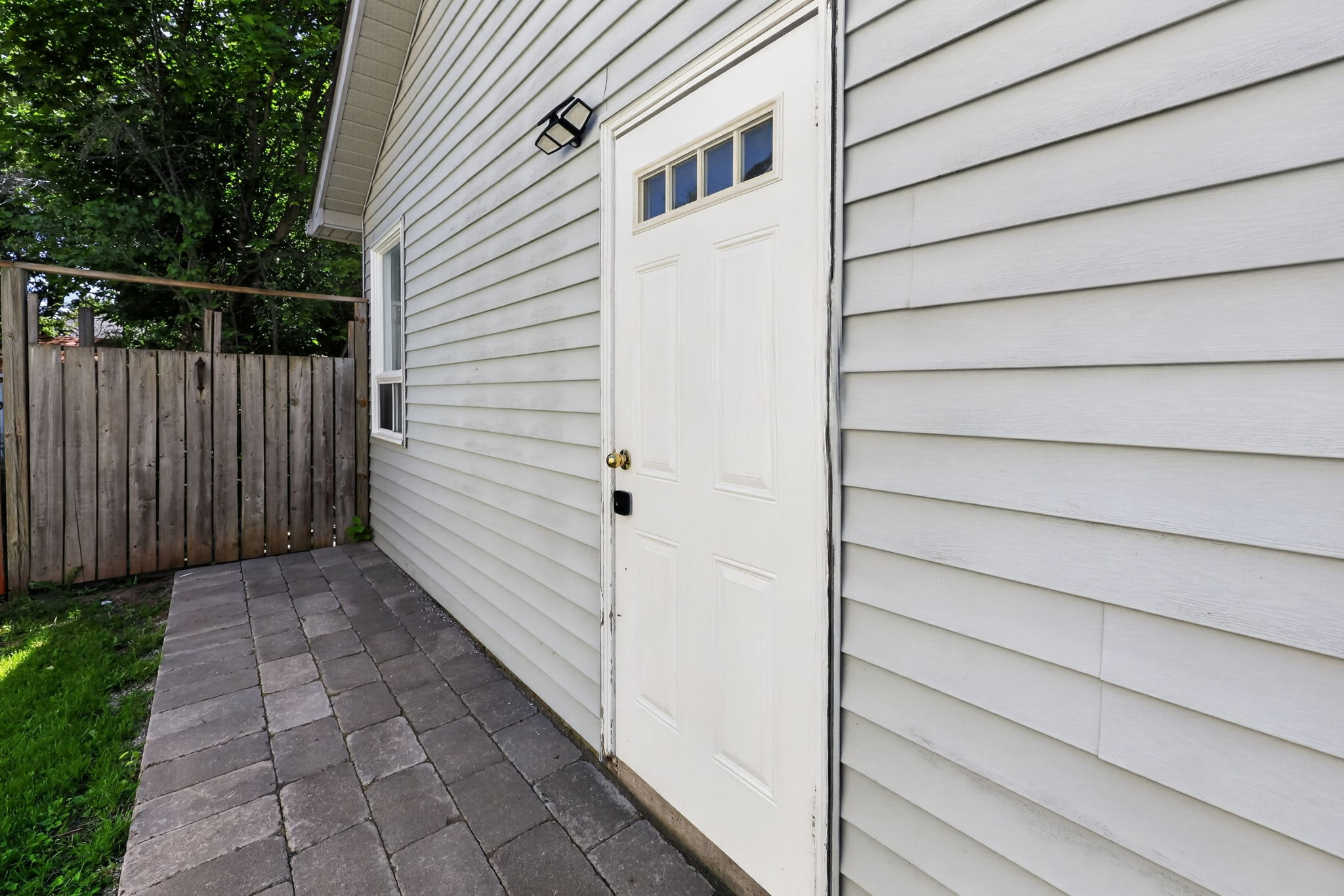 Photo 7