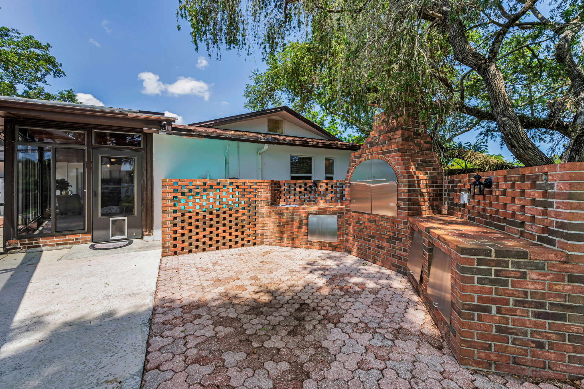 Grilling Area1