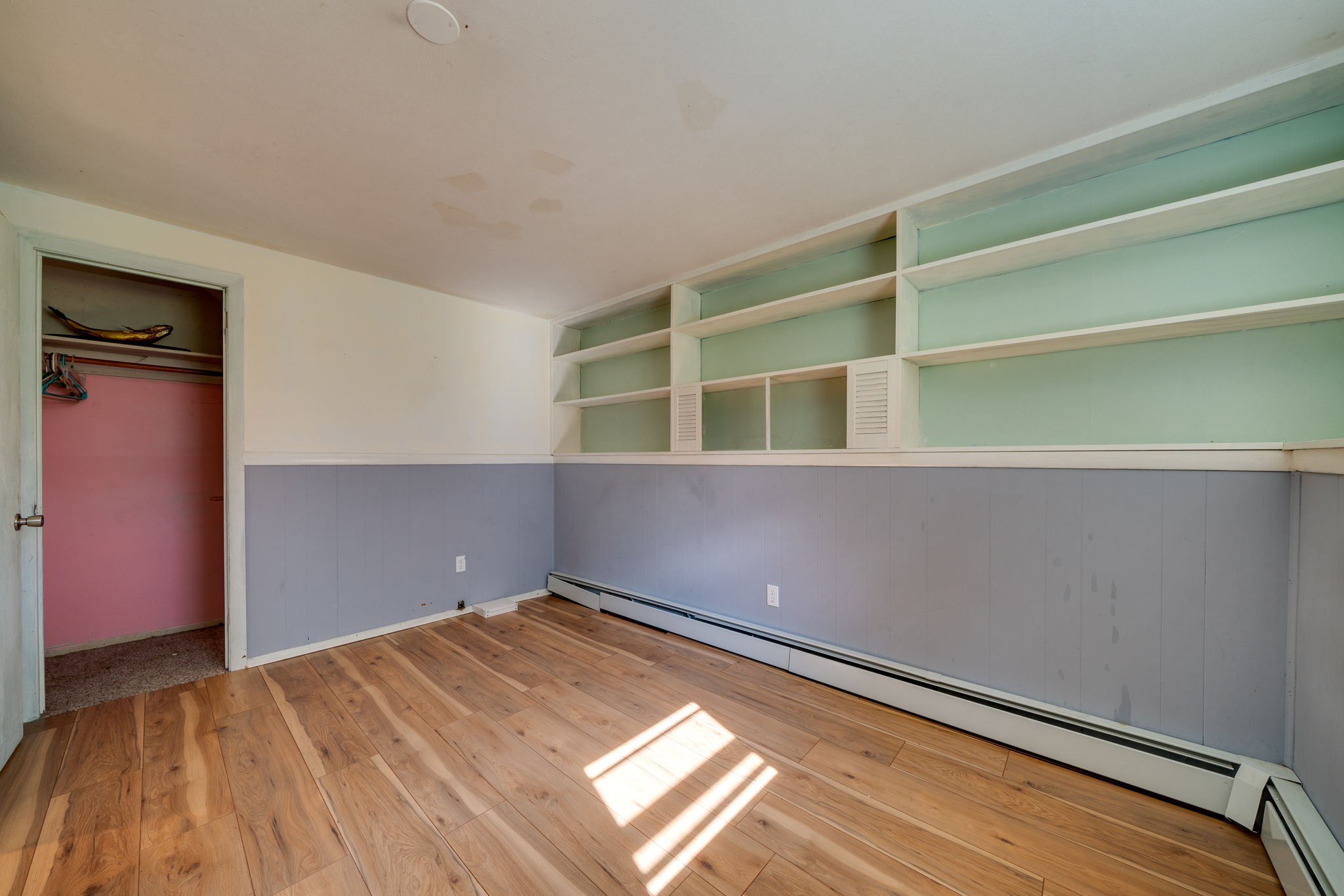 19 Arrowhead Dr, Newington, CT 06111 Ed McCullough Photography