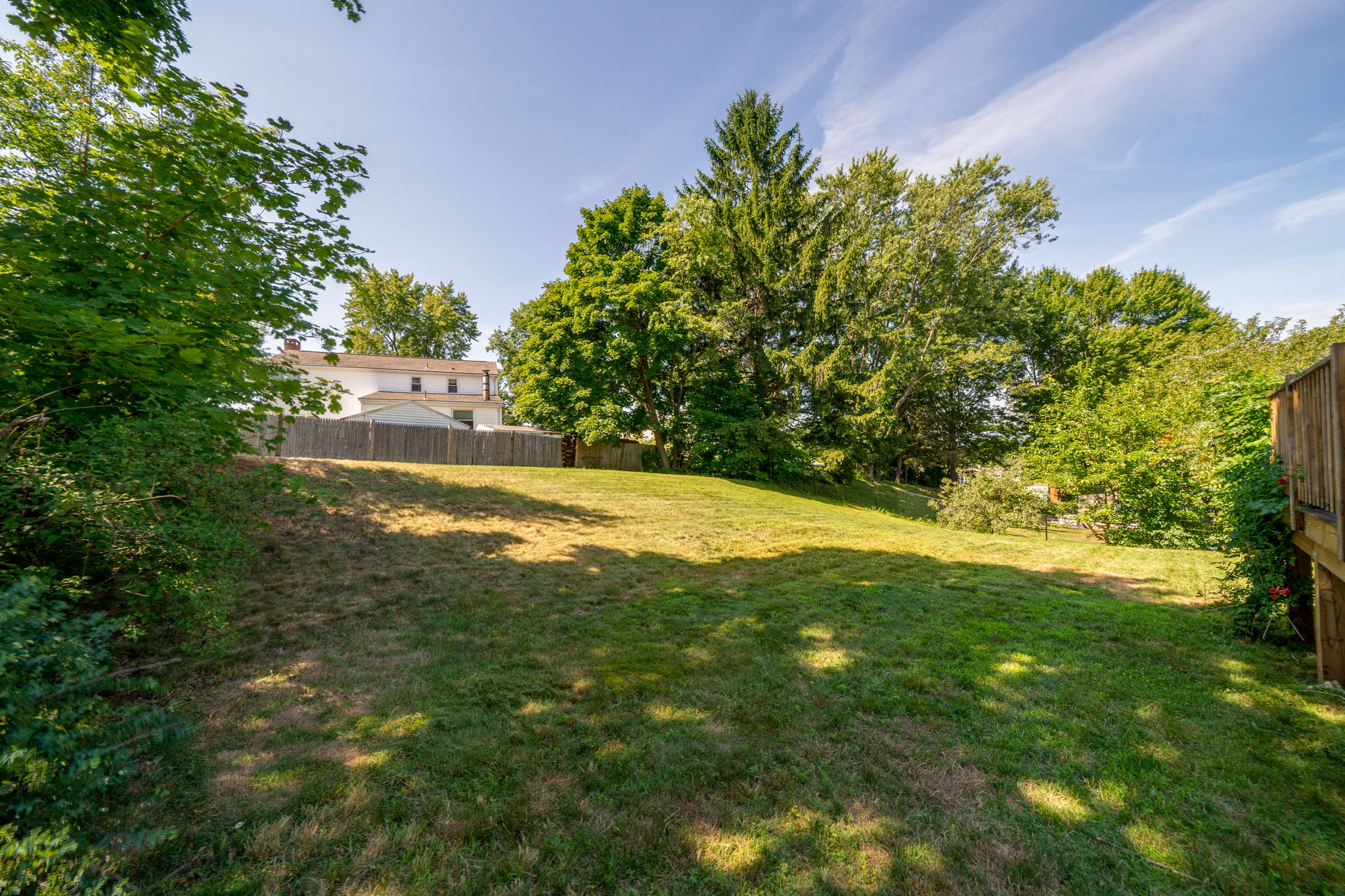 19 Arrowhead Dr, Newington, CT 06111 Ed McCullough Photography