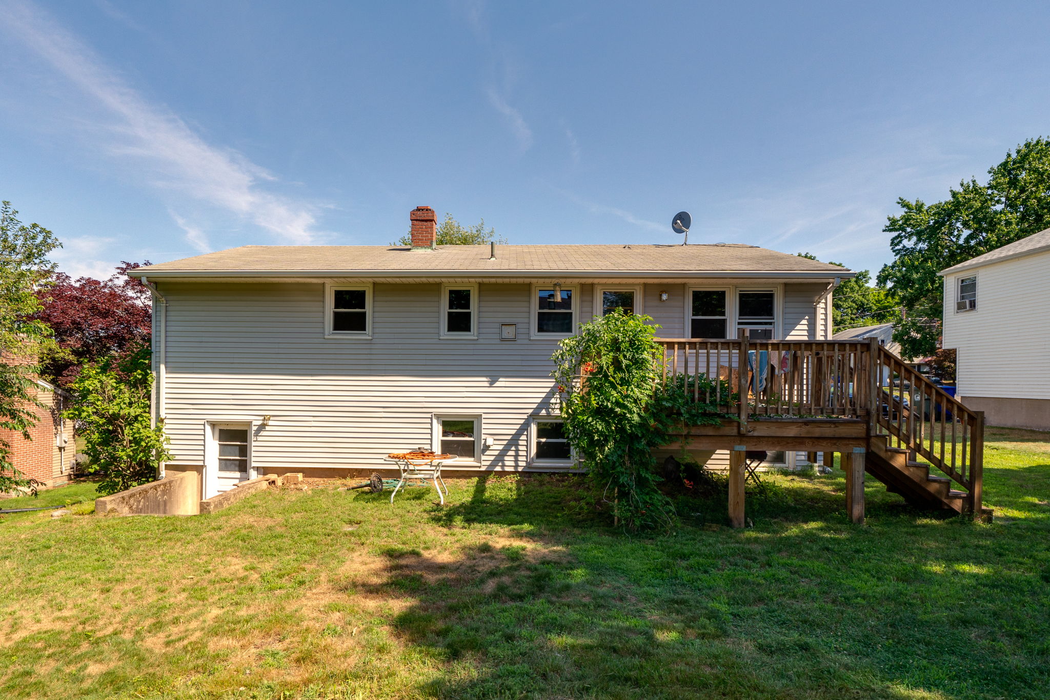 19 Arrowhead Dr, Newington, CT 06111 Ed McCullough Photography