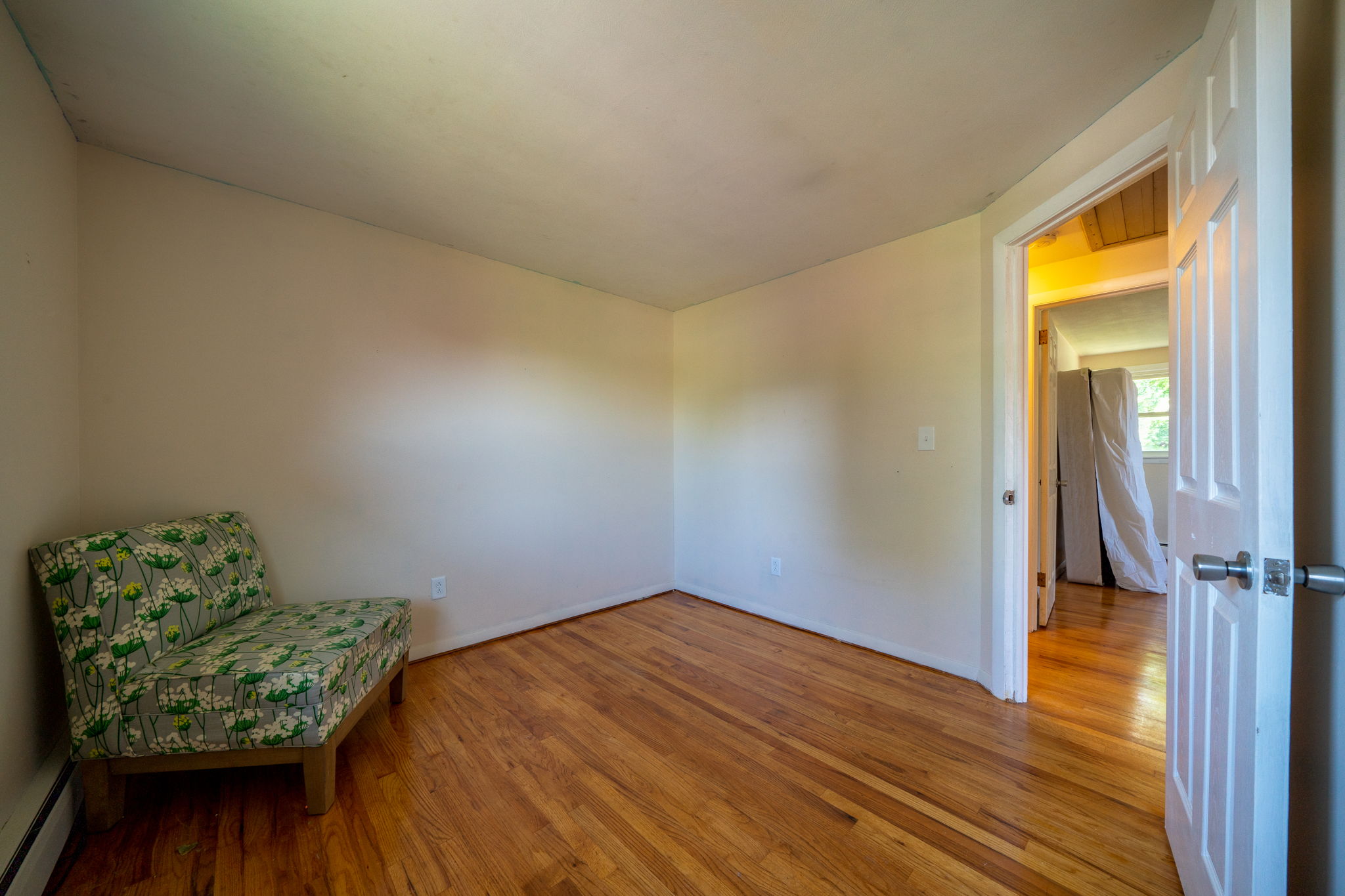 19 Arrowhead Dr, Newington, CT 06111 Ed McCullough Photography