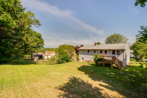  19 Arrowhead Dr, Newington, CT 06111, US Photo 43