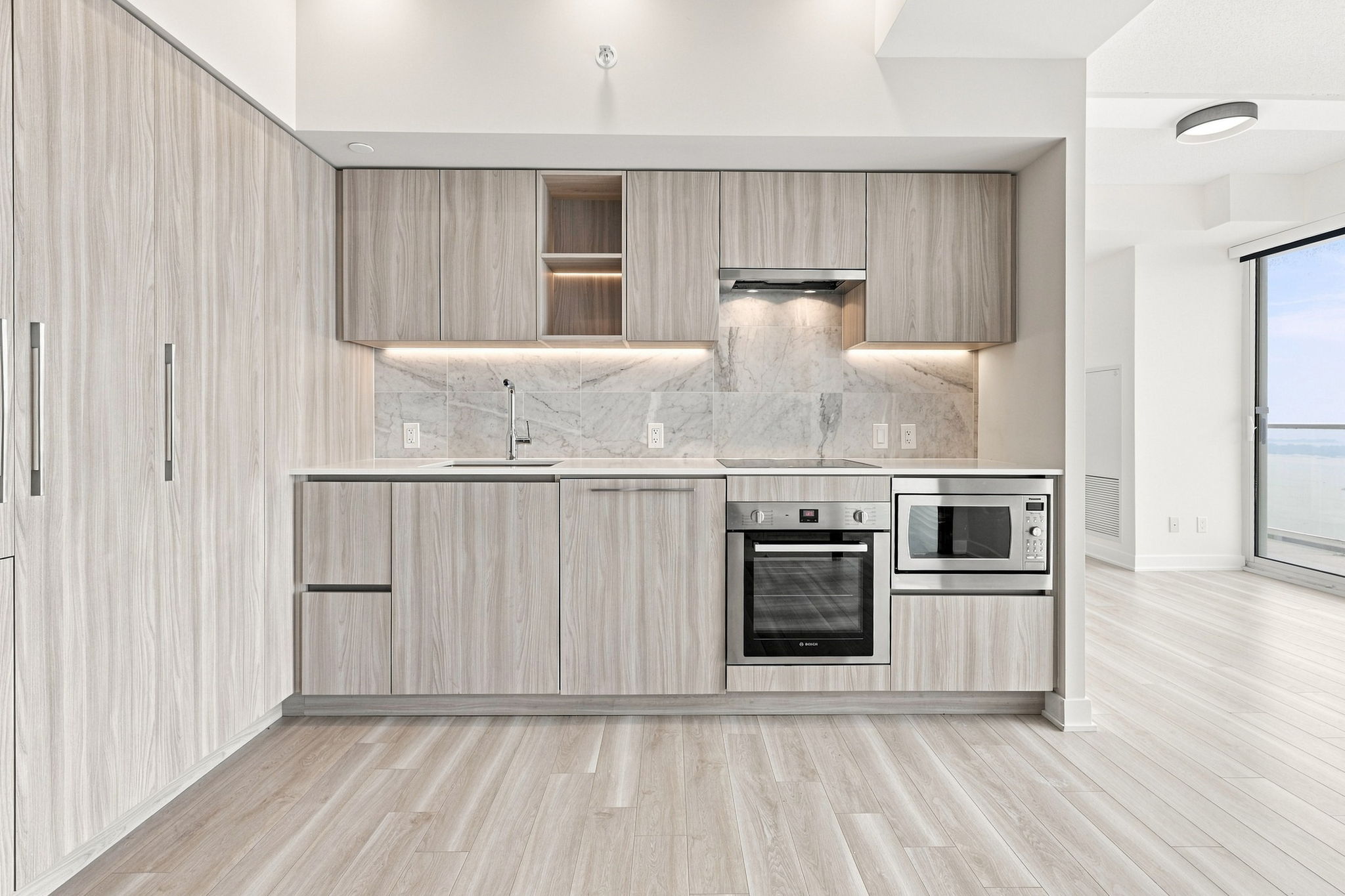Property in Toronto — delivered property photograph 5