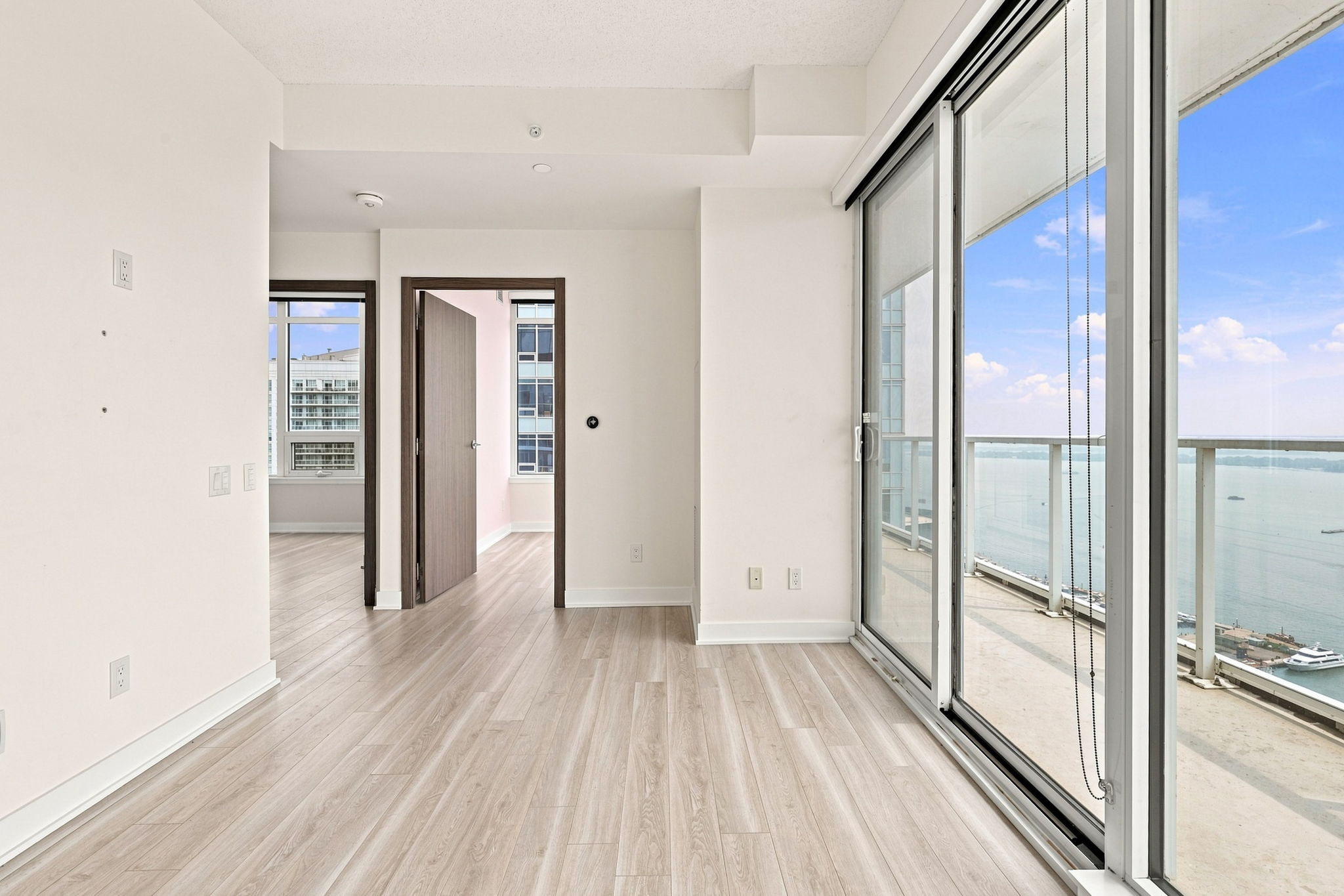 Property in Toronto — delivered property photograph 10