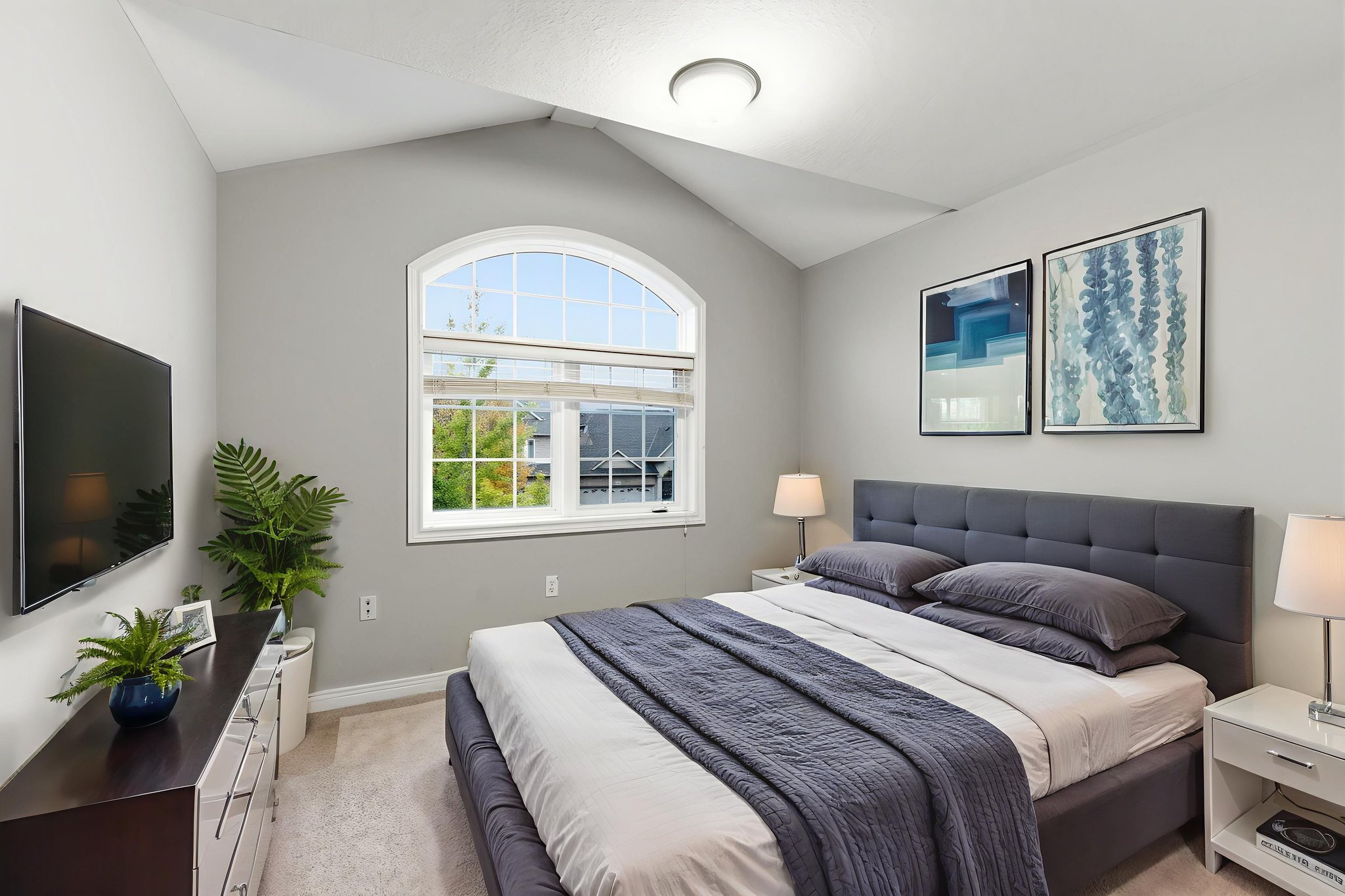 19 Blue Mountain Dr, Hamilton-25 virtually staged.jpeg