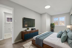 028 virtually staged.jpeg